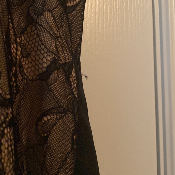 Short lace Bebe strapless dress. Size 10 (runs small) - Picture 3 of 6